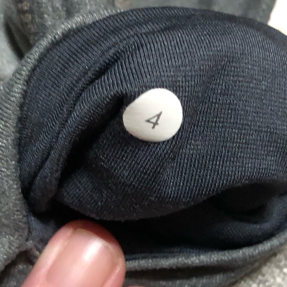 Lululemon Ladies Crops - Picture 5 of 5